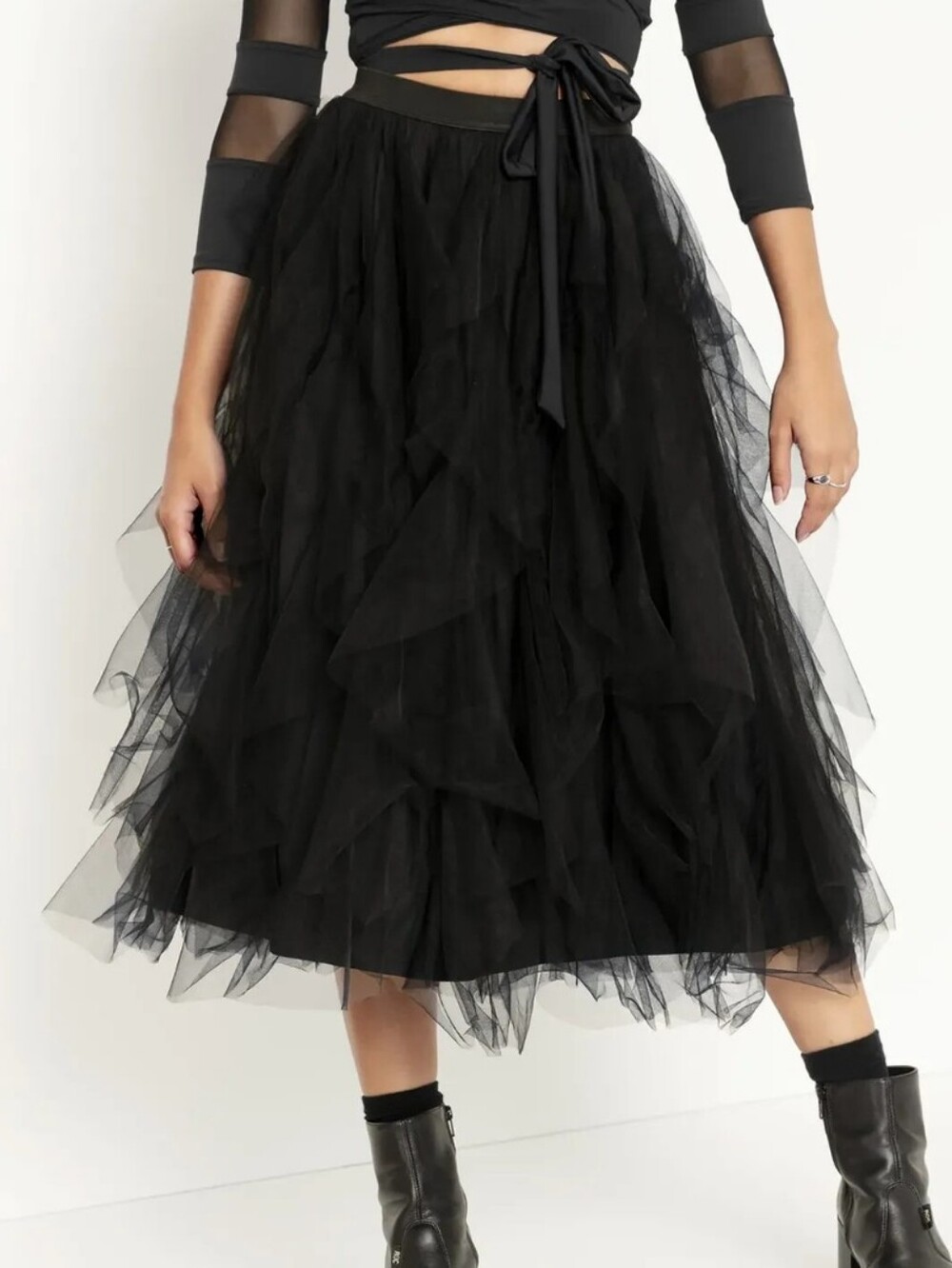 Blackmilk The Black Pirouette Layered Tulle Kawaii Goth Midi Skirt Small - Picture 5 of 13